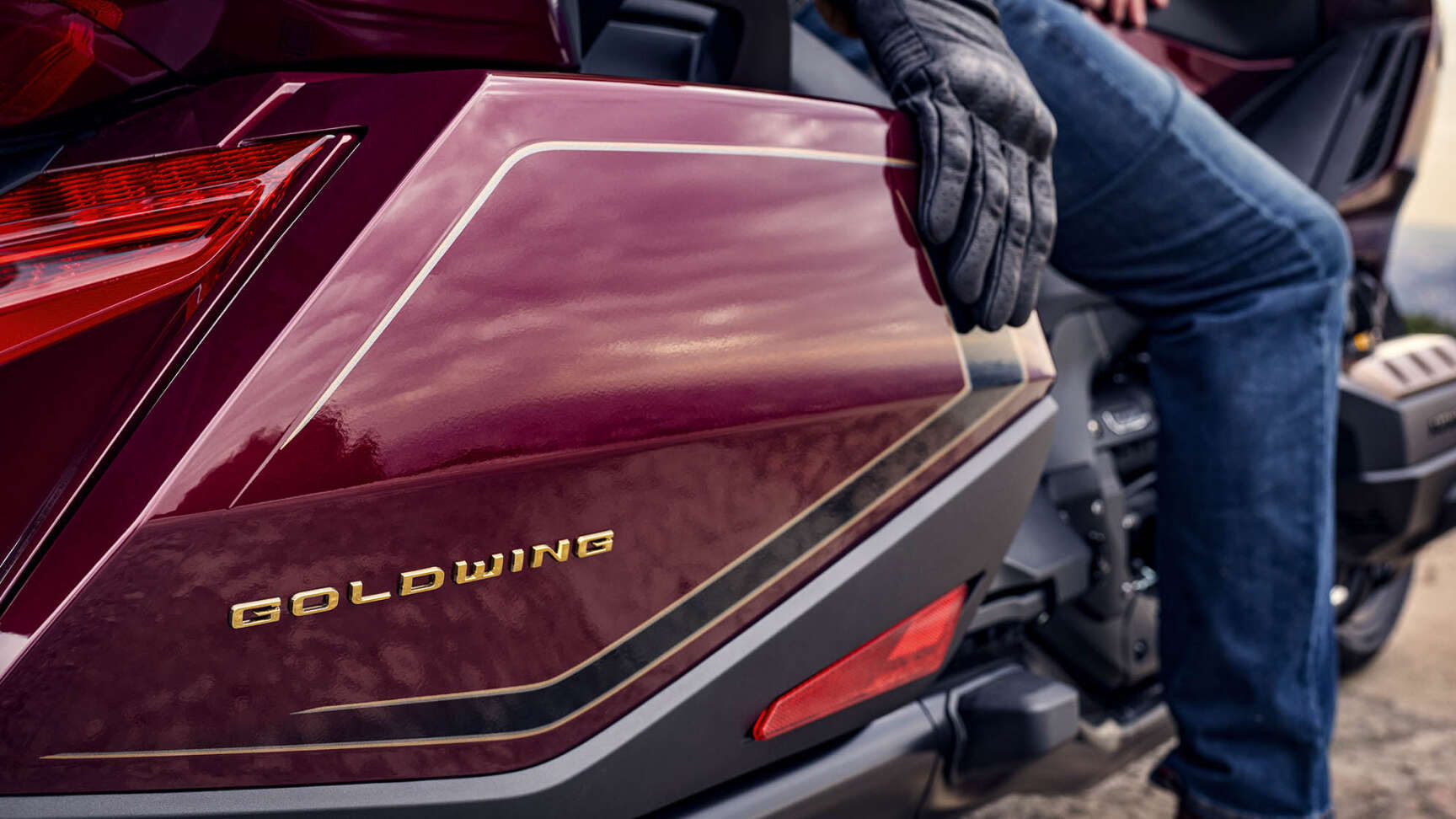 GL1800 Gold Wing Tour